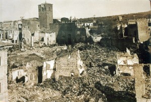 Porta Romana bombardata