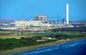 La centrale di Montalto vista dal mare 
