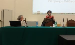 Il professor Odifreddi con la preside dell'Itis Elvira Federici