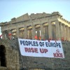 Una manifestazione del Partito comunista greco al Partenone
