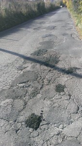 Le condizioni del manto stradale in Strada Capretta