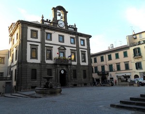 Il palazzo comunale di Vetralla
