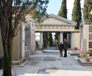 C'è il sì alla variante al piano regolatore per permettere l'ampliamento del cimitero di Grotte S. Stefano