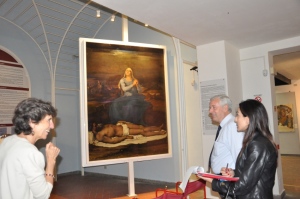 Il sindaco Michelini ammira la "Pietà"