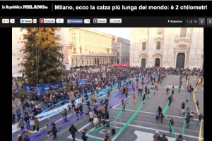 Il quotidiano Repubblica svela un mistero, la calza di Milano in realtà è un misero collant
