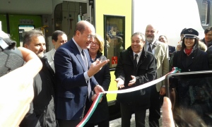 Il governatore Zingaretti taglia il nastro di Vivalto, il nuovo treno in servizio sulla Viterbo - Roma 