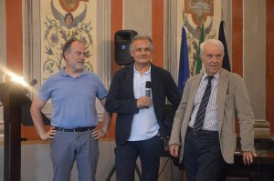 Domenico Arruzzolo (al centro) presidente di Viterbo con amore