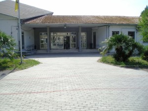 L'ingresso dell'Istituto Cardarelli di Tarquinia