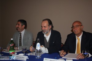 L'inccntro Federlazio: da sinistra, il direttore GIuseppe Crea, il giornalista Giampaolo Rossi, il presidente Giovanni Calisti