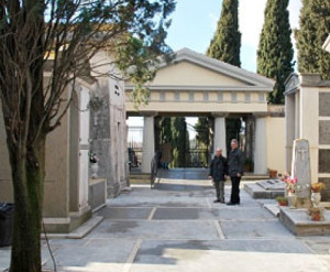 Il cimitero di Grotte Santo Stefano