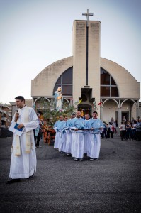 La processione in onore della Madonna dell’Olivo