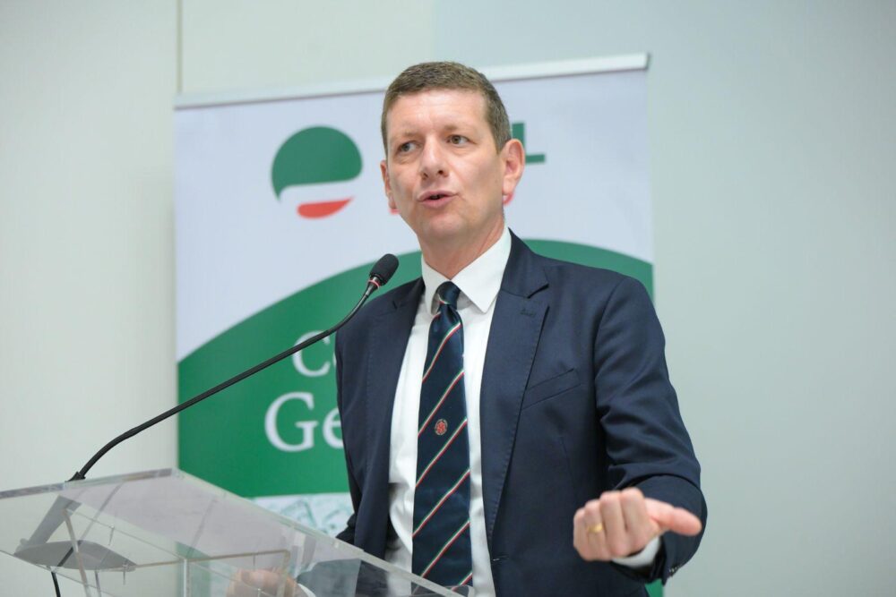 L'immagine attuale non ha un testo alternativo. Il nome del file è: cisl-foto.jpg